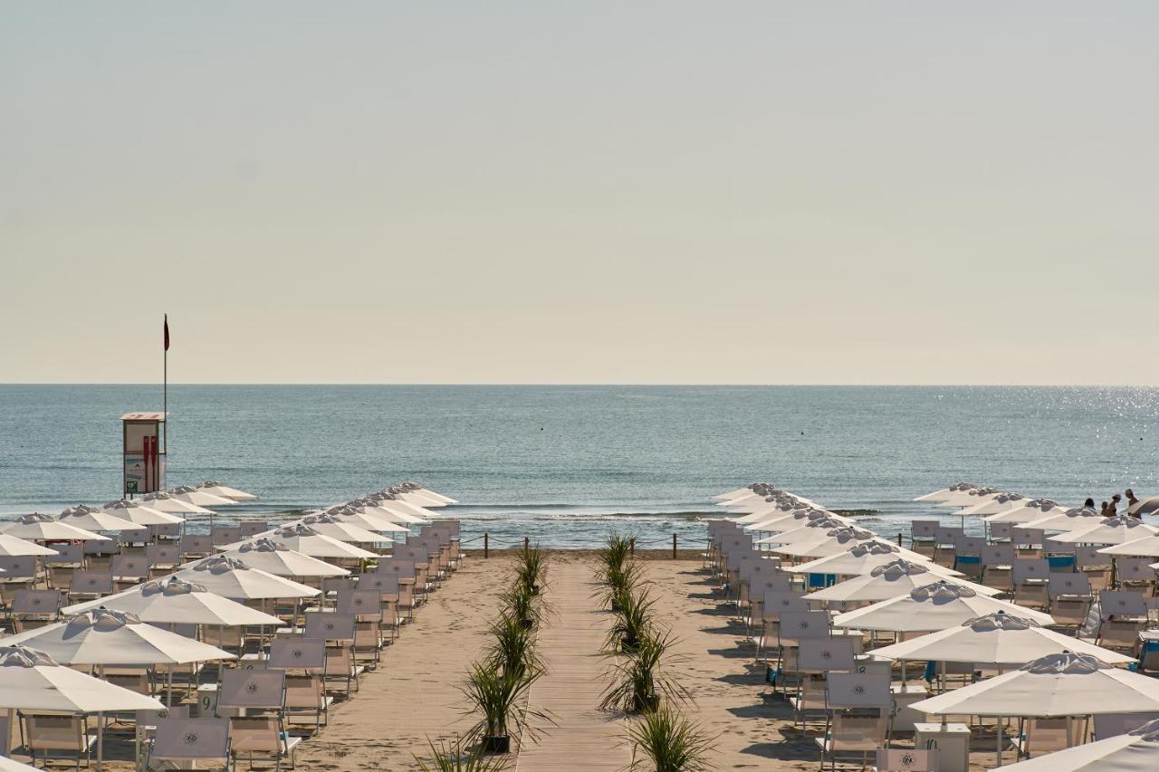 Hotel Saraceno Resort With Private Beach ミラノ・マリッティマ エクステリア 写真