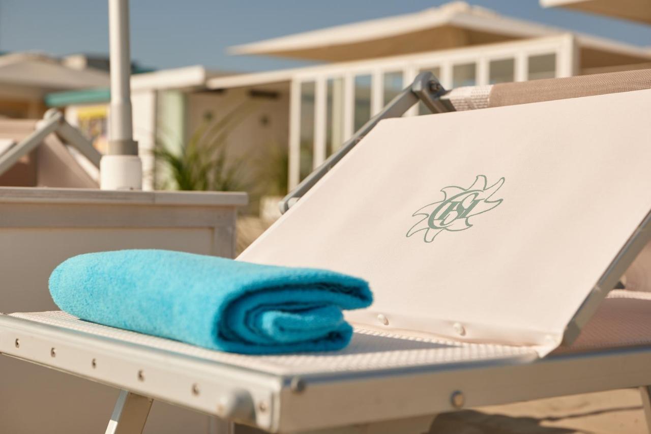 Hotel Saraceno Resort With Private Beach ミラノ・マリッティマ エクステリア 写真