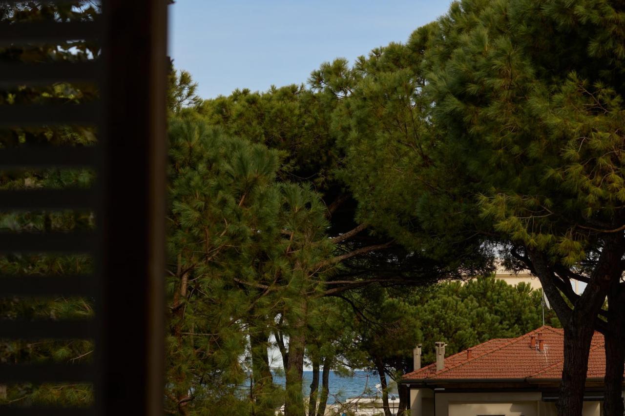Hotel Saraceno Resort With Private Beach ミラノ・マリッティマ エクステリア 写真