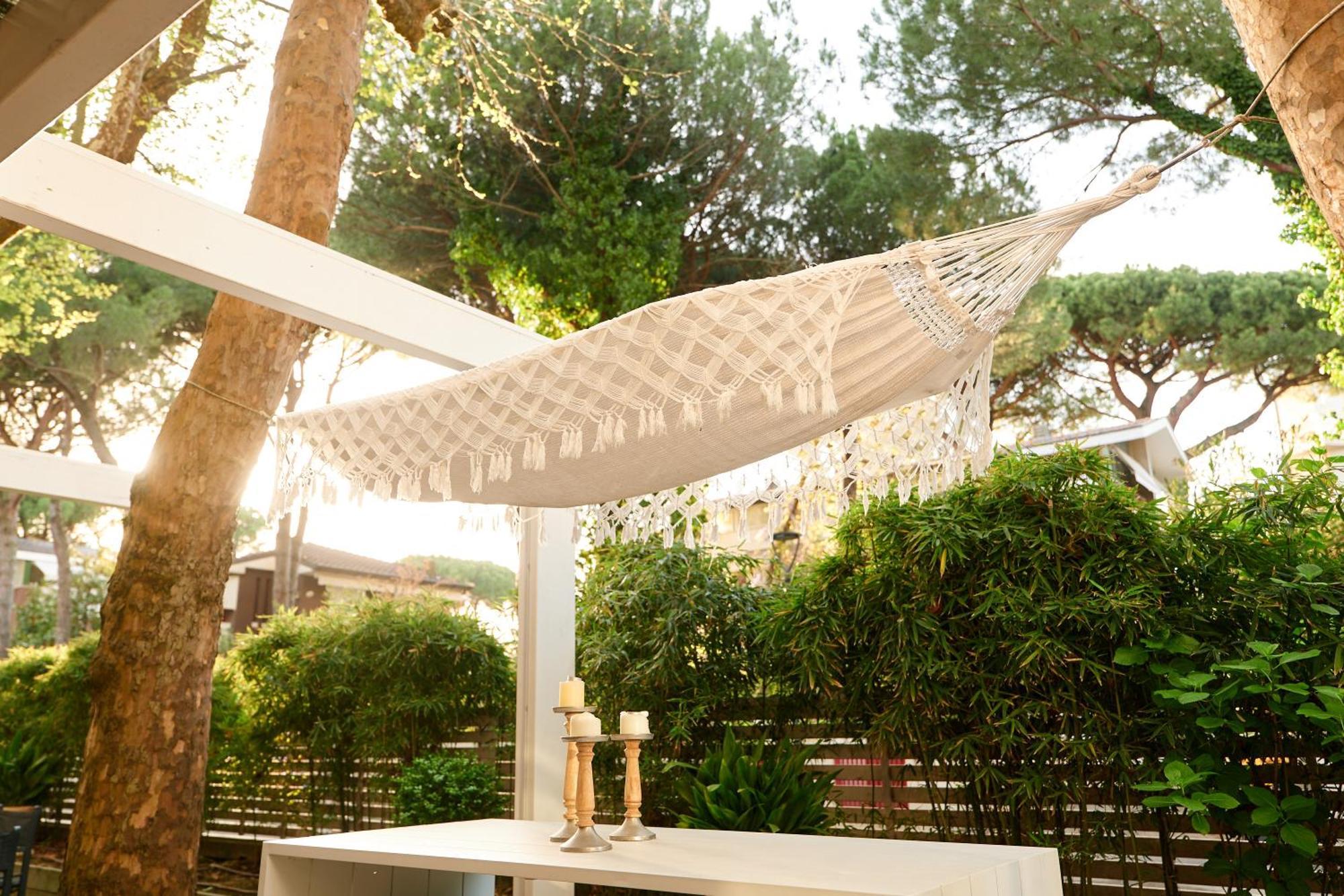 Hotel Saraceno Resort With Private Beach ミラノ・マリッティマ エクステリア 写真