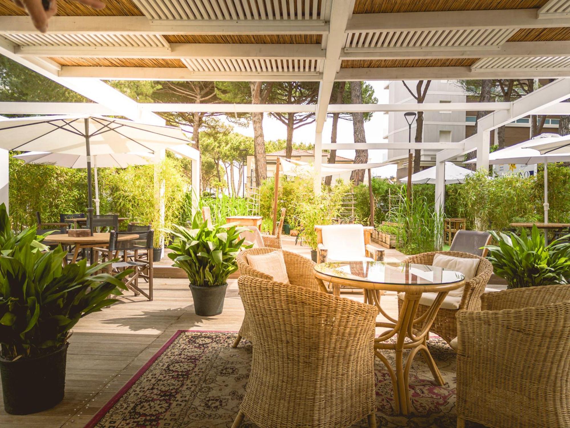 Hotel Saraceno Resort With Private Beach ミラノ・マリッティマ エクステリア 写真