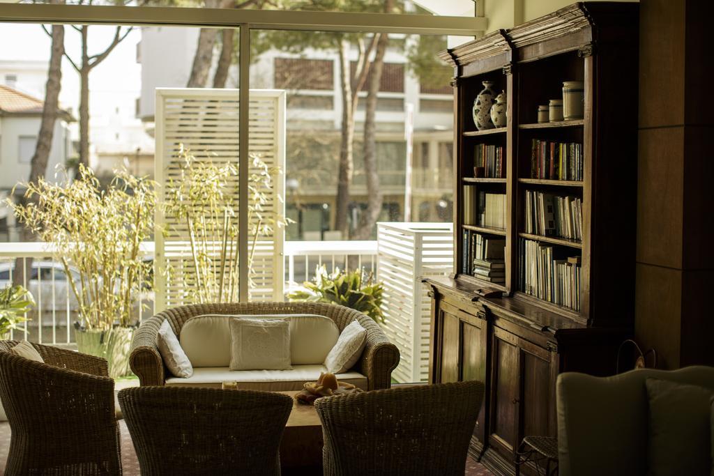 Hotel Saraceno Resort With Private Beach ミラノ・マリッティマ エクステリア 写真