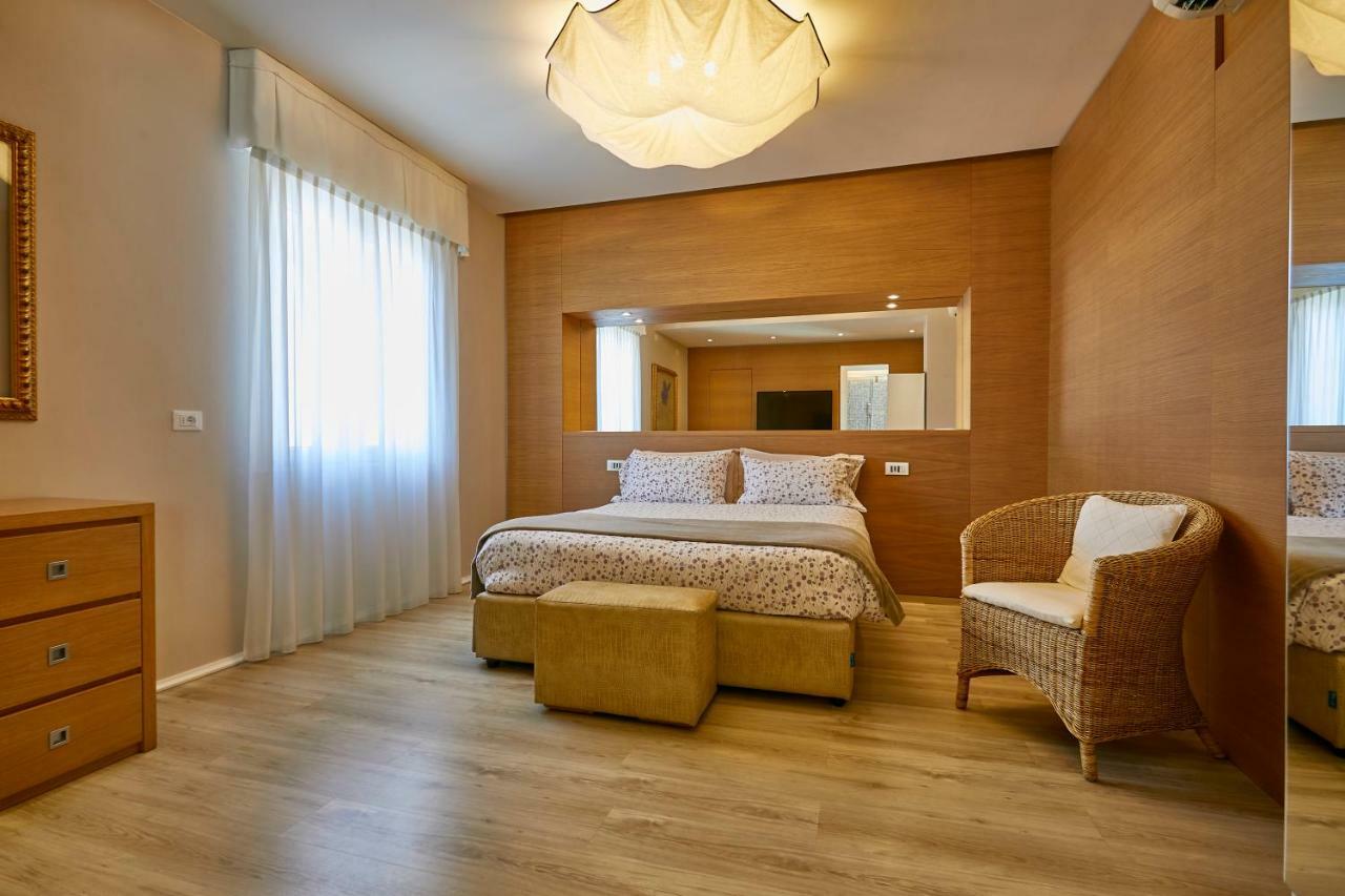Hotel Saraceno Resort With Private Beach ミラノ・マリッティマ エクステリア 写真